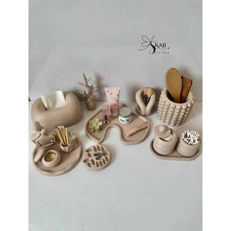 نظم دهنده میزآرایشی مناسب میز آرایشی شما